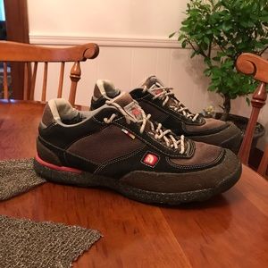 Men’s North Face shoes Sz 10